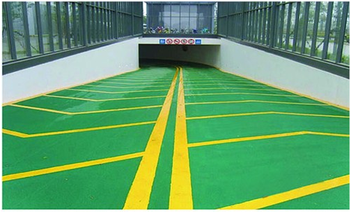 防滑坡道